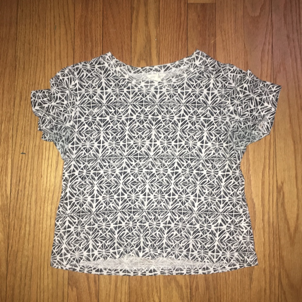Short sleeve cropped top